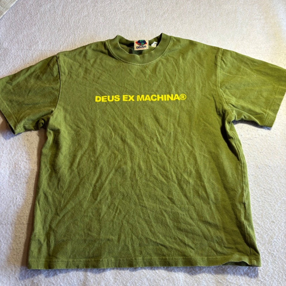 Deus Ex Machina Records Graphic T-Shirt Mens Small‎ Olive Green Short Sleeve Tee